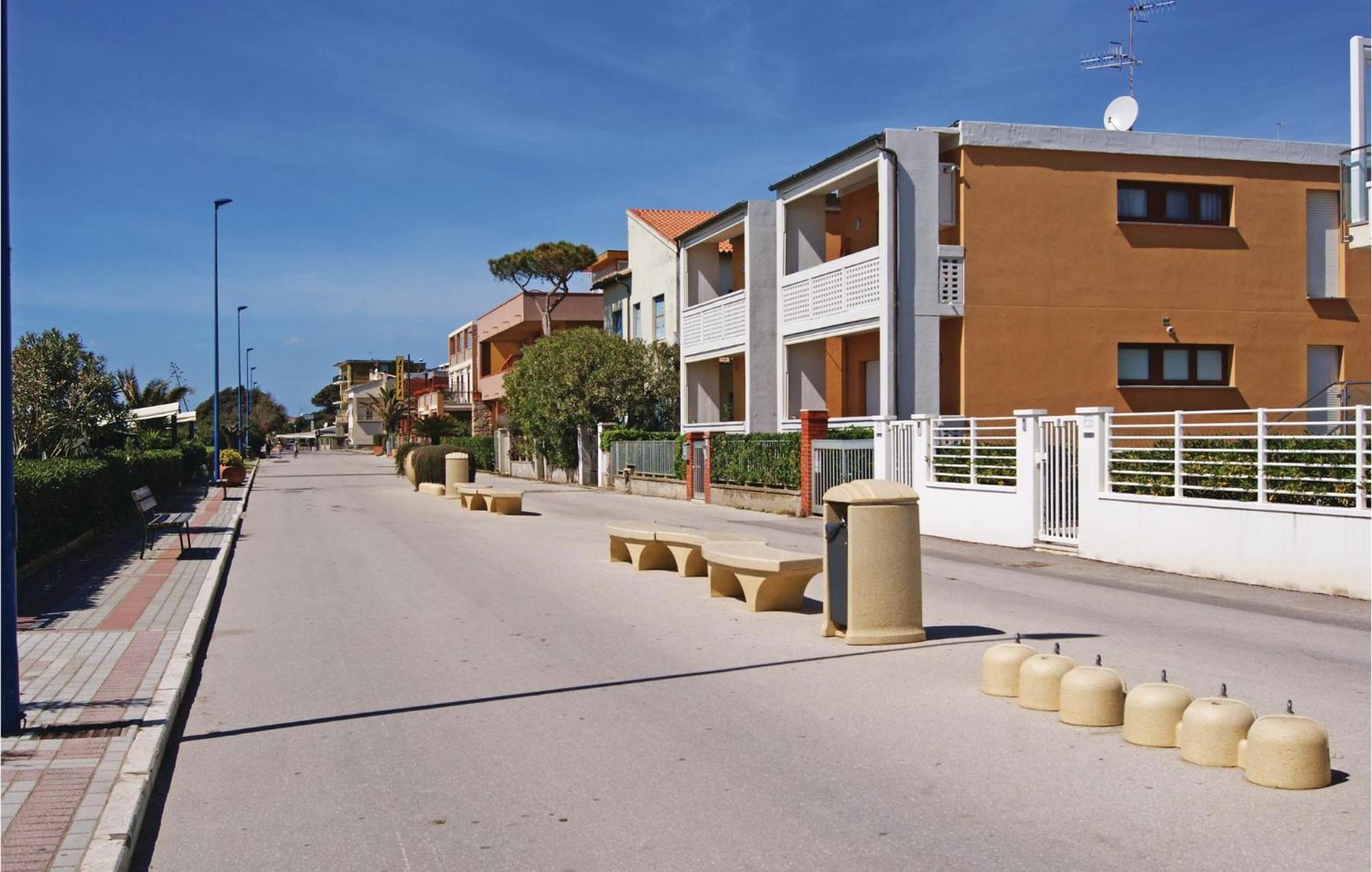 Cozy Home In Massa Marittima Gr With Kitchen Exterior photo