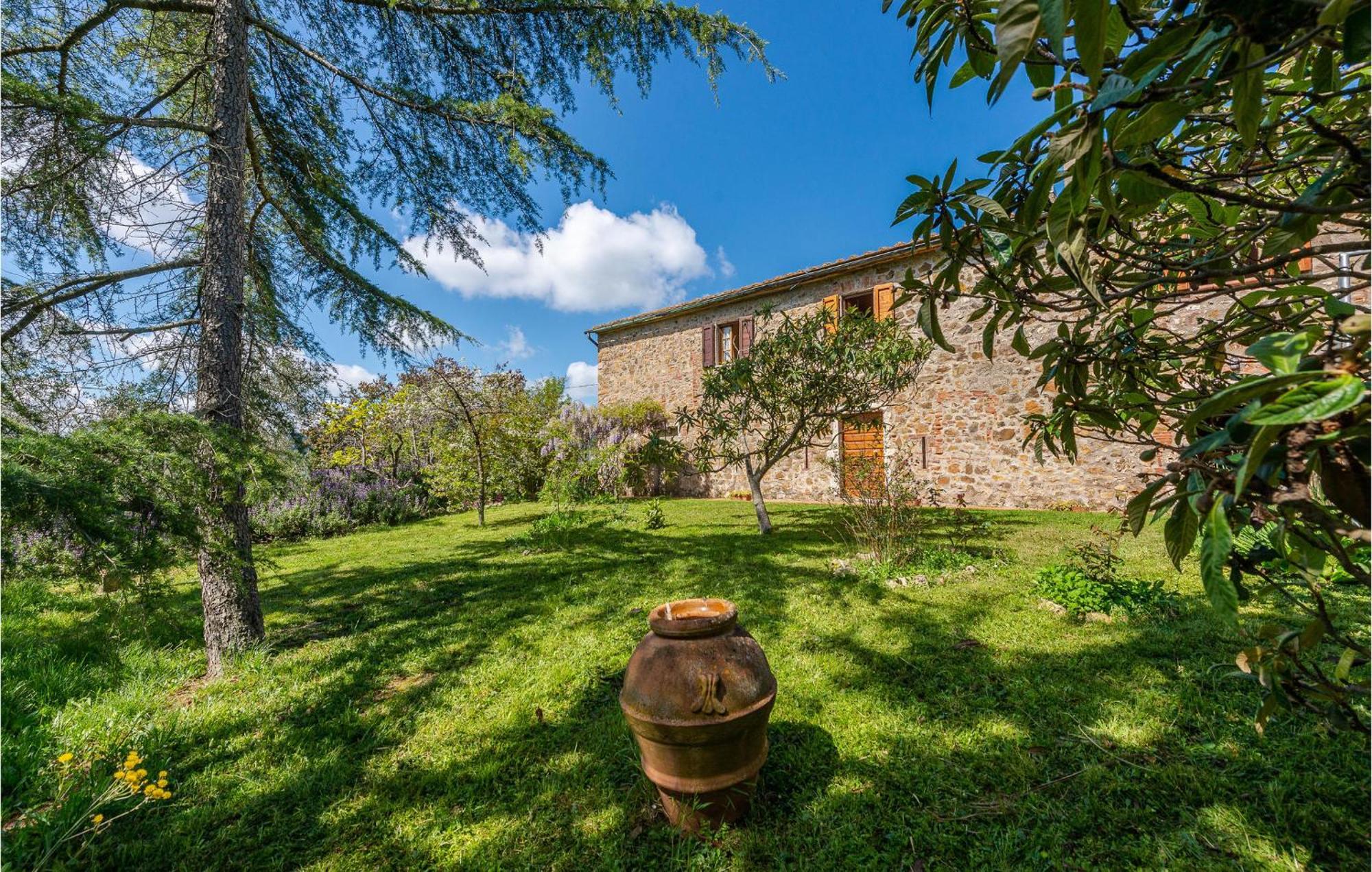 Cozy Home In Massa Marittima Gr With Kitchen Exterior photo